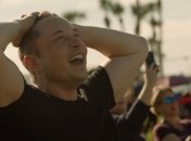 Маск в своем репертуаре: Грабители автомобилей Tesla смогут "насладиться" музыкой Баха