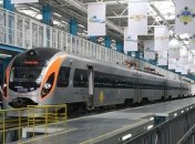 Укрзалізниця продовжує відновлювати роботу поїздів