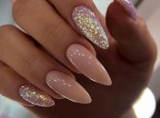 Заостренную форму ногтей бросаем в топку