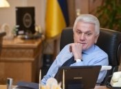 Литвин - о своем поместье: А вы хотите, чтобы я в сарае жил? 