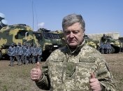 Порошенко призвал Зеленского заботиться об армии