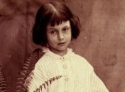 Реальная девочка, являющаяся прототипом Алисы из Страны чудес (Фото) 