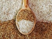 Чем отличается коричневый рис от белого: польза и вред