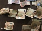 Сотрудника таможни аэропорта "Киев" задержали за взяточничество