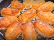 Такі ліниві пиріжки — порятунок, коли немає часу та бажання готувати