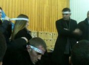 На Волыни кандидат в депутаты голодает в помещении ОИК (Фото)