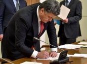 Порошенко утвердил закон о военных СМИ в период боевых действий