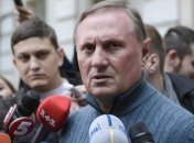 Адвокат: Суд оставил меру пресечения Ефремову до 1 августа