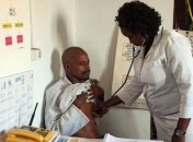 В Сьерра-Леоне введено чрезвычайное положение из-за лихорадки Эбола