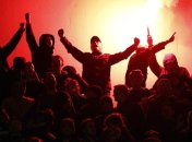 Болельщики "Челси" вытолкали темнокожего из вагона в парижском метро