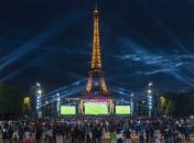 Мэрия Парижа решила подарить миллионному фанату билеты на финал Евро-2016 