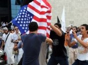 Подозреваемый в нападении на посольство США умер от голода