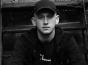 "Только минут 40 поспал": звезда "Первых ласточек" стал отцом