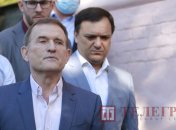 Медведчука залишили під арештом ще на два місяці (фото, відео)