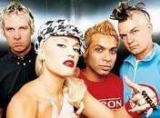 У гитариста No Doubt родился сын