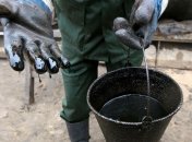 Нефть дешевеет на росте геополитического напряжения