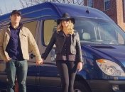 Молодожены купили фургон и отправились в путешествие (Фото)