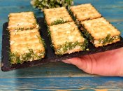 Міні-сендвічі з крекеру з сиром