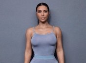 Ким Кардашьян призналась, что прифотошопила свою дочь на семейное фото