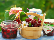 Потребуется только вишня