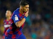 Суарес осчастливил 500 семей в Уругвае