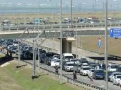 Пробка перед въездом на Керченский мост