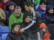 Отец Азара: "Челси" заставлял Эдена играть с травмой