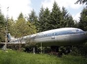 Пенсионер из Орегона построил себе дом из самолета Boeing 727 (Фото)