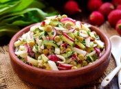 Изумительный салат с редисом и яйцами