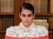 Кайя Гербер на показе Givenchy: ошеломительный наряд модели