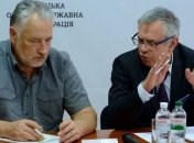 В ОРДЛО начало вещание Украинское радио