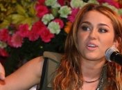 Для Майли Сайрус ее новый альбом важнее личной жизни