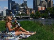 Софья Кенин покрасовалась с кубком Australian Open (Фото)