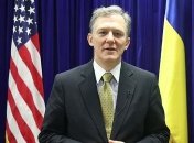 Госдеп: Процесс импичмента не повлиял на отношения США и Украины