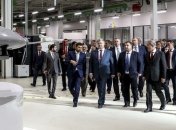 Порошенко в Турции посетил завод по производству БПЛА