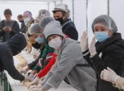 Більше 5 тисяч хворих і зростання смертності: коронавірус в Україні поставив новий антирекорд