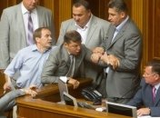 Мартынюк и Ляшко облили друг друга чаем