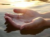 В Чистый четверг принято купаться