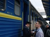 "Укрзализныця" тестирует бесконтактную оплату за проезд