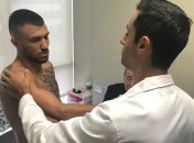 Ломаченко: Еще чувствую боль в плече