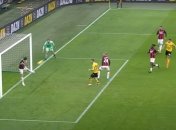 Защитник "Милана" на секундочку стал вратарем (видео)