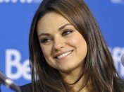 Стильный выход Милы Кунис 