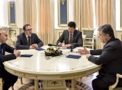 Порошенко: За Карпюка и Клыха будем бороться, как боролись за Савченко