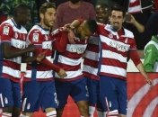 "Гранада" покинула зону вылета Примеры