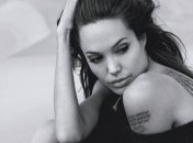 Джоли и Питт не позволяют детям сделать тату