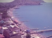 Туристы не спешат ехать в Крым