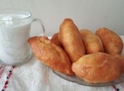 Пиріжки з шинкою та сиром сподобаються всім!