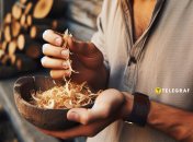 А вы знали, что фраза "снимать стружку" на самом деле не имеет ничего общего с деревом?