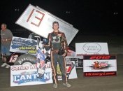 NASCAR. Тони Стюарт насмерть сбил 20-летнего Кевина Уорда-младшего