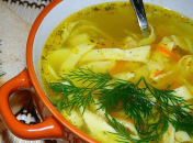 Куриный суп с яичными блинчиками